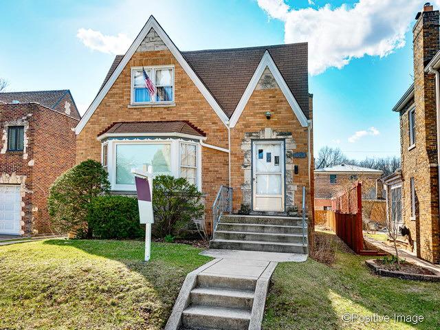 [Address Unavailable], Chicago, IL 60646