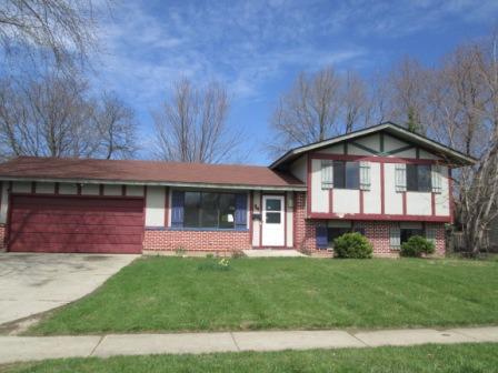 54 Berkshire Dr., Crystal Lake, IL 60014