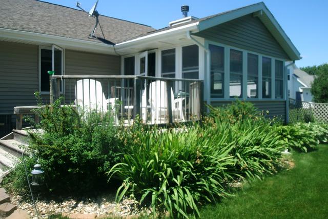 8481 Centaur Dr., Machesney Park, IL 61115