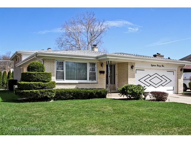 1895 Locust St., Des Plaines, IL 60018