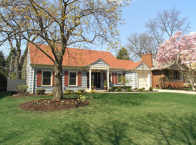 530 S Sunset Ave., La Grange, IL 60525