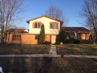 7 Derbyshire Ct., Bolingbrook, IL 60440