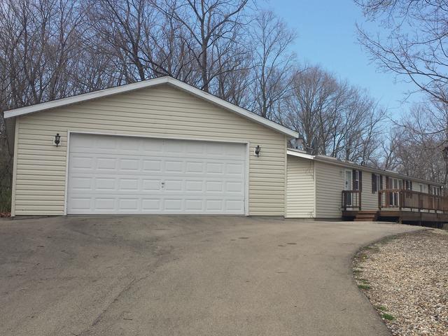 15 Magnolia Dr., Putnam, IL 61560