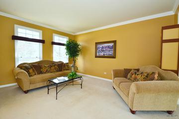 1468 Greenlake Dr., Aurora, IL 60502