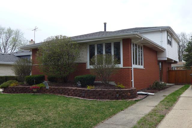 10328 S Karlov Ave., Oak Lawn, IL 60453