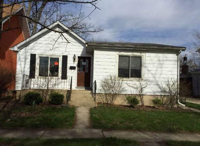 825 Warner Ave., Lemont, IL 60439