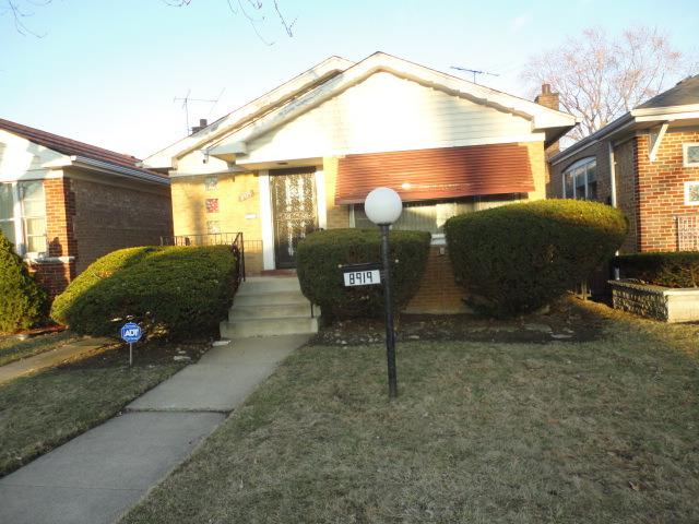 8919 S Luella Ave., Chicago, IL 60617