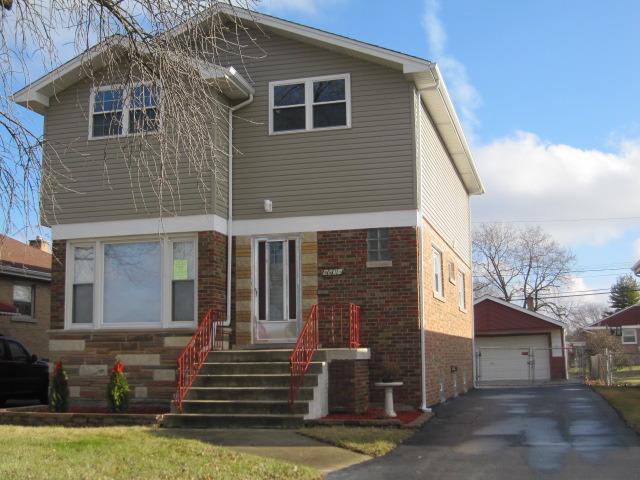 8933 S Albany Ave., Evergreen Park, IL 60805