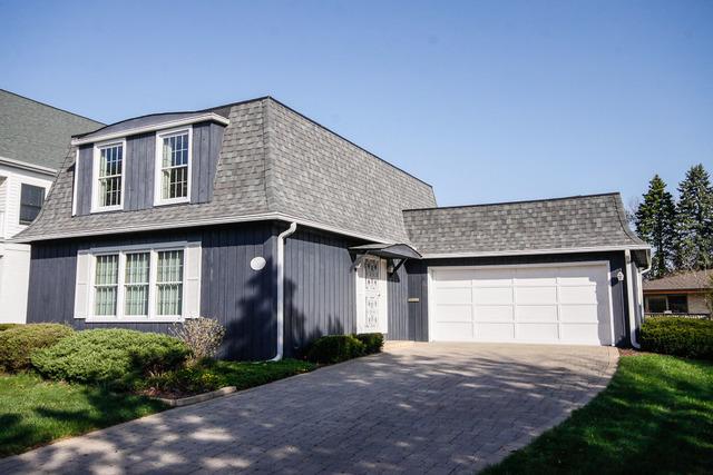 74 Chestnut Ave., Clarendon Hills, IL 60514