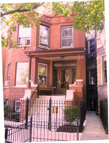 717 W Melrose St., Chicago, IL 60657