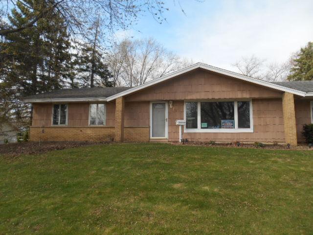 1620 Warwick Ln., Schaumburg, IL 60193