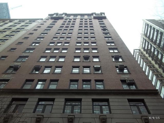 222 E Chestnut St. #11A, Chicago, IL 60611