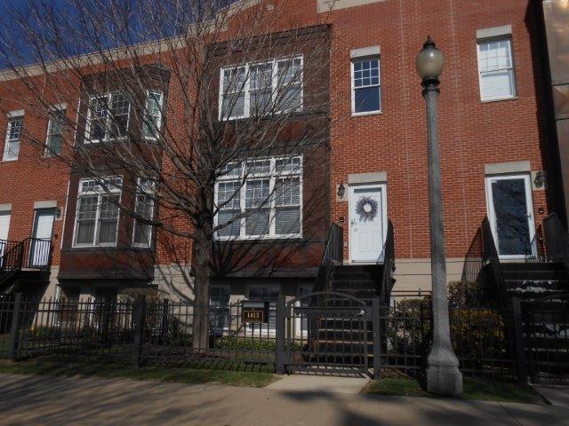 1413 S Campus Pkwy., Chicago, IL 60608