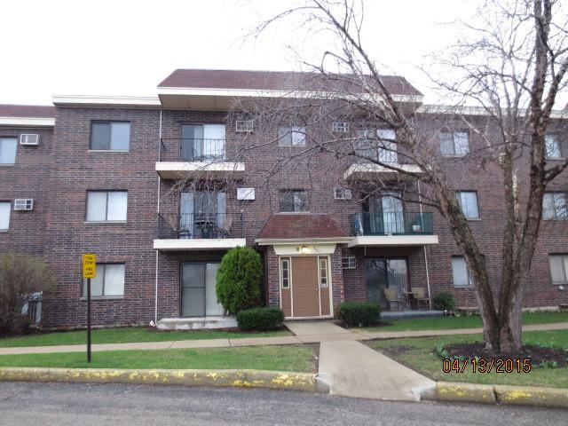 944 N Rohlwing Rd. #201J, Addison, IL 60101