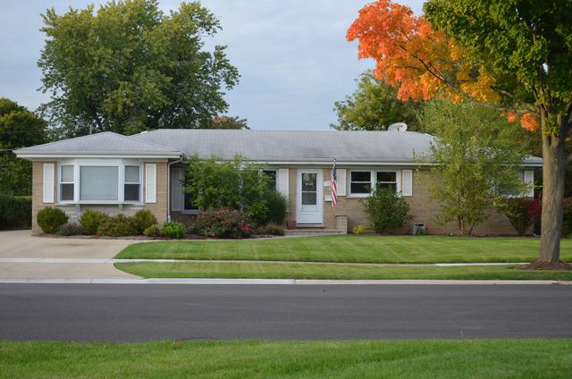 1714 W Rusty Dr., Mount Prospect, IL 60056