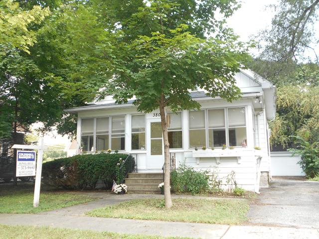 380 Hilkert Ct., Crystal Lake, IL 60014