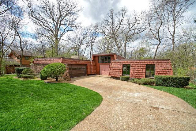 10S360 Hampshire Ln., Willowbrook, IL 60527