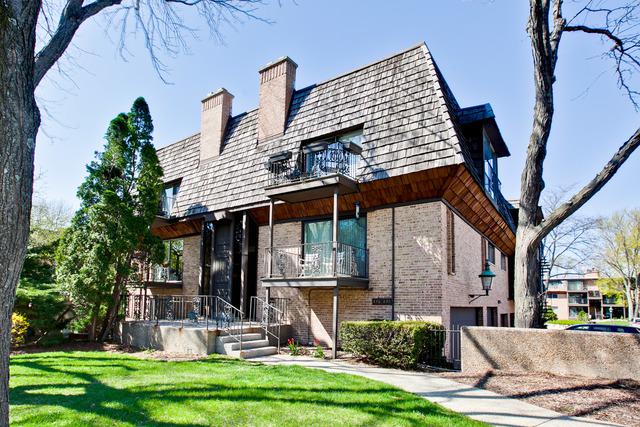 422 W Russell St. #1, Barrington, IL 60010