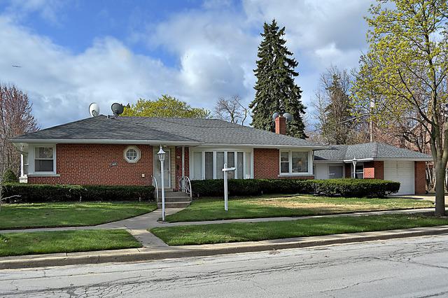 7846 Long Ave., Morton Grove, IL 60053