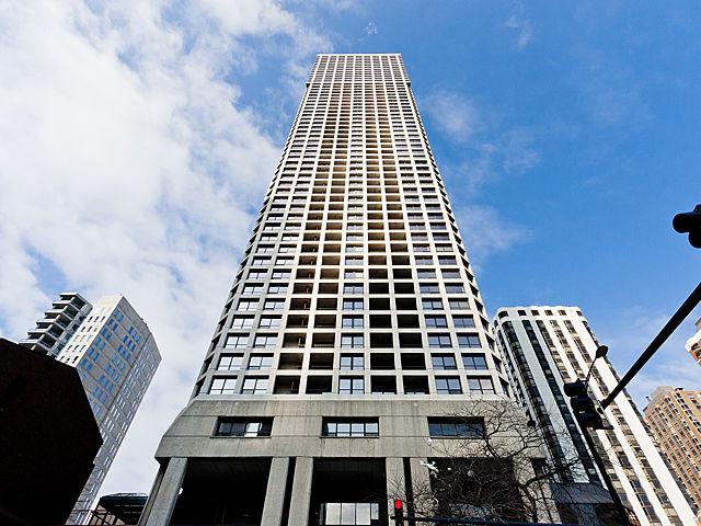 1030 N State St. #23E, Chicago, IL 60610