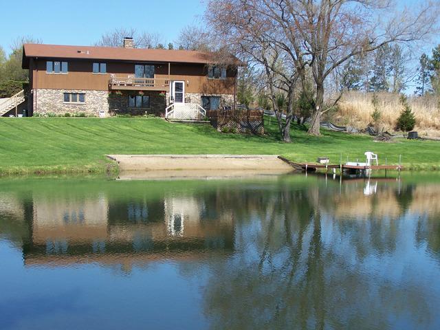 26180 W Laurel Ave., Wauconda, IL 60084