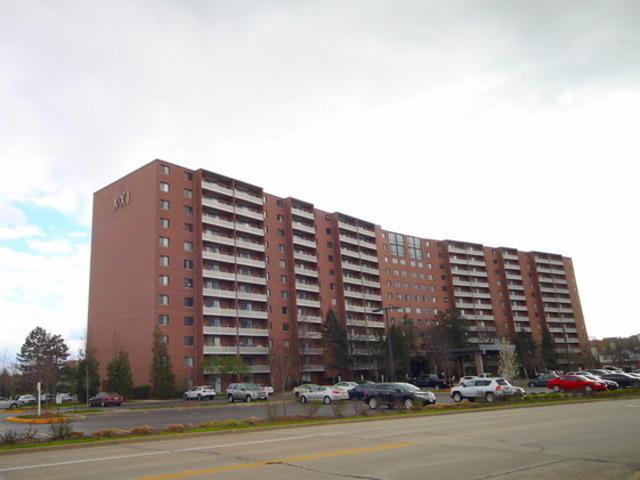 21 Kristin Dr. #408, Schaumburg, IL 60195