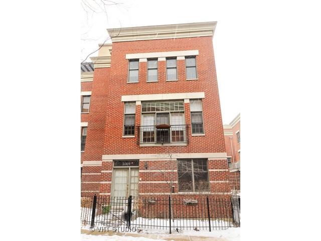 1069 W Chestnut St., Chicago, IL 60622