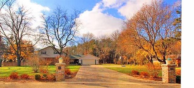 1750 Woodside Kort, Freeport, IL 61032