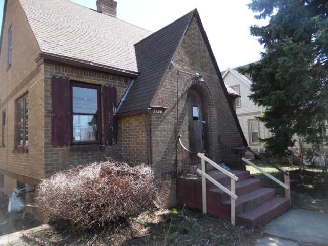 1120 16th St., Rockford, IL 61104
