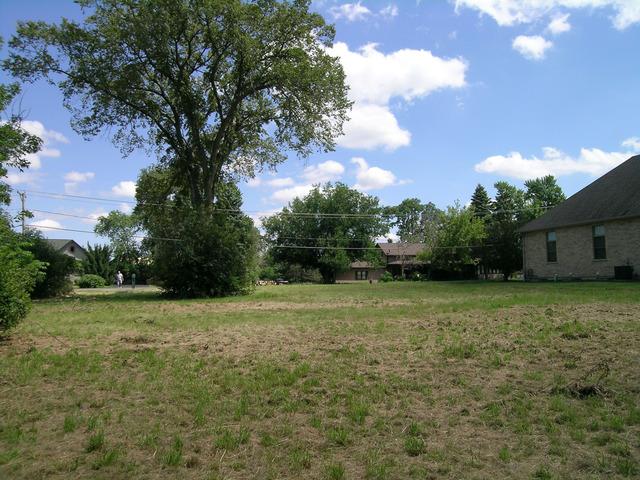 1688 Gerber Rd., Bartlett, IL 60103