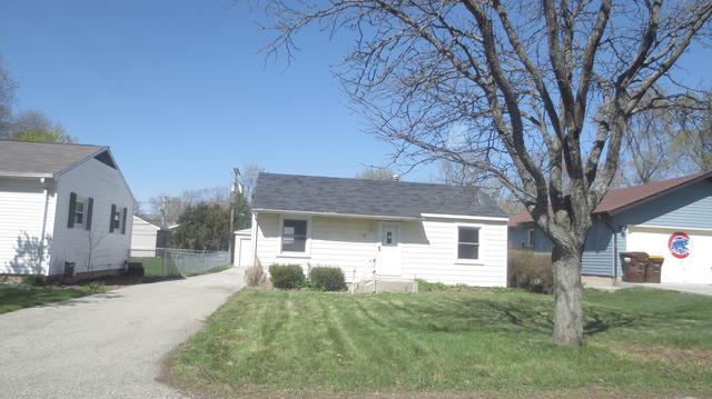 48 Woodbine Dr., Crystal Lake, IL 60014