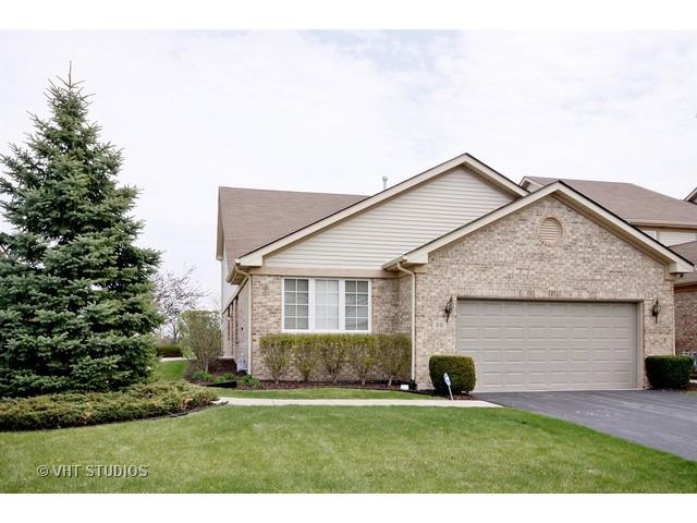 69 Iliad Dr., Tinley Park, IL 60477