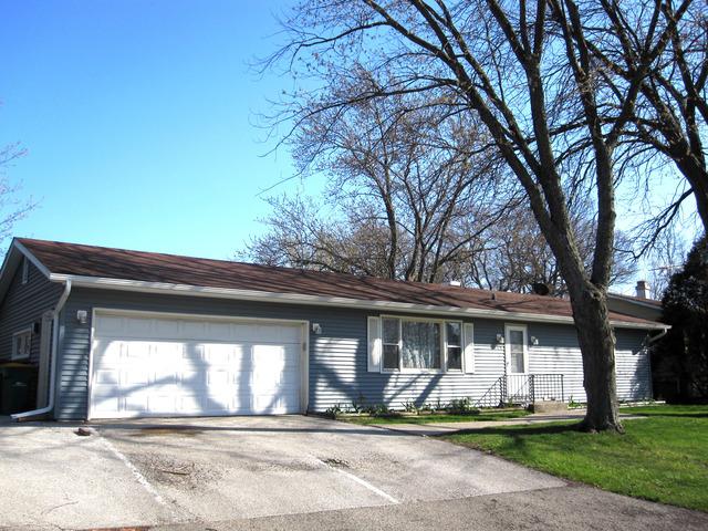 435 Alpine Dr., Round Lake, IL 60073