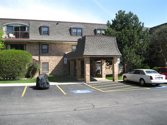 475 N Cass Ave. #313, Westmont, IL 60559