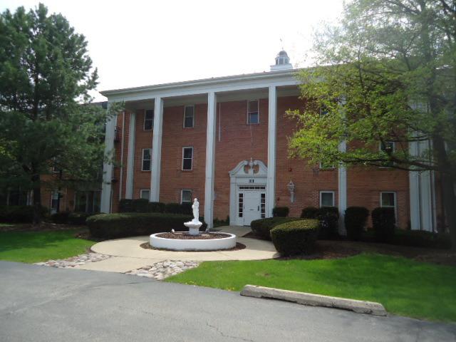 5101 Carriageway Dr. #B208, Rolling Meadows, IL 60008