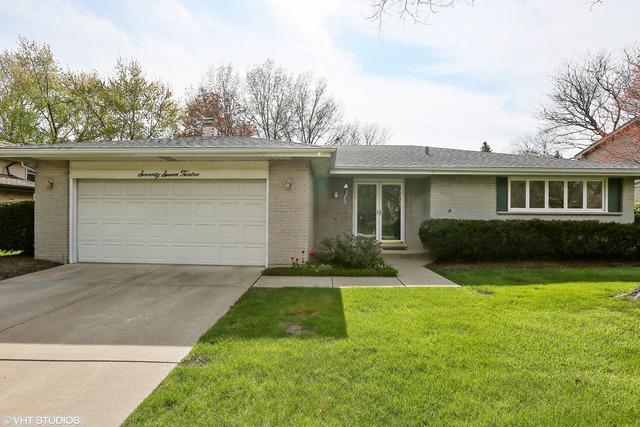7712 Knottingham Ln., Downers Grove, IL 60516