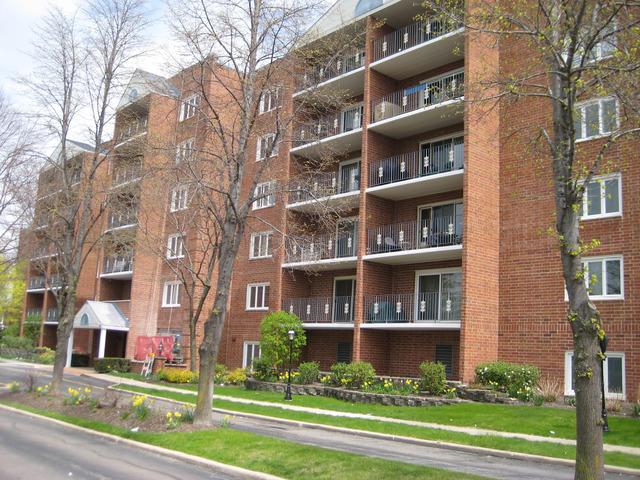 6530 W Irving Park Rd. #209, Chicago, IL 60634
