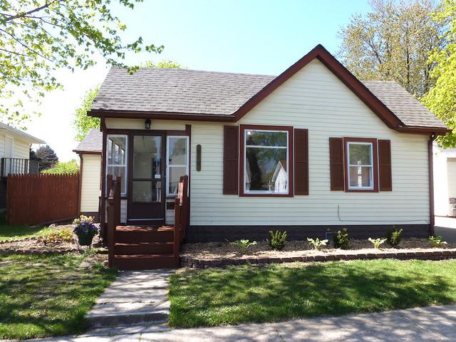 918 Spruce St., Aurora, IL 60505