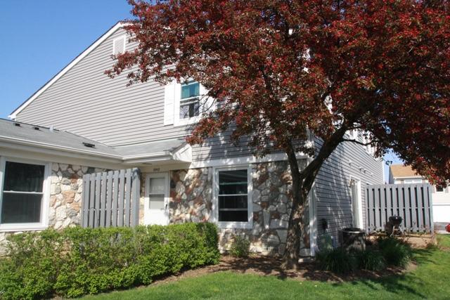 1042 Glouchester Harbor, Schaumburg, IL 60193