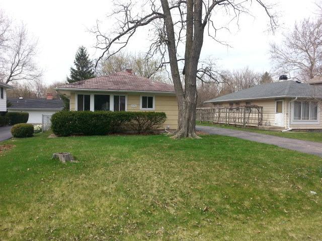 5740 Plymouth St., Downers Grove, IL 60516