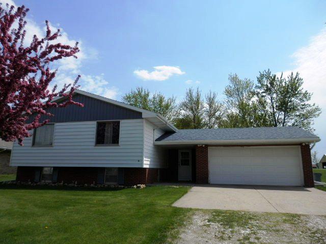 102 W Main St., Cabery, IL 60919