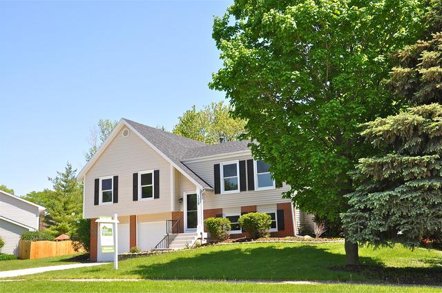 128 Waterford Ct., Naperville, IL 60540