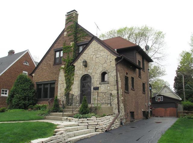 22 Drexel Ave., La Grange, IL 60525