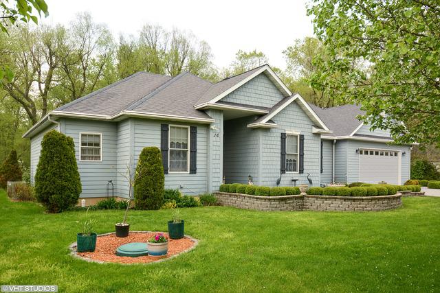 16 Birchwood Ln., St. Anne, IL 60964
