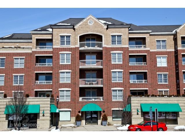 570 Crescent Blvd. #403, Glen Ellyn, IL 60137