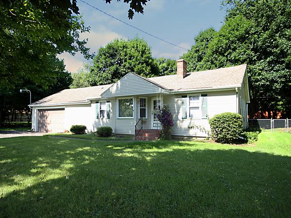 1155 5th St., Aurora, IL 60505