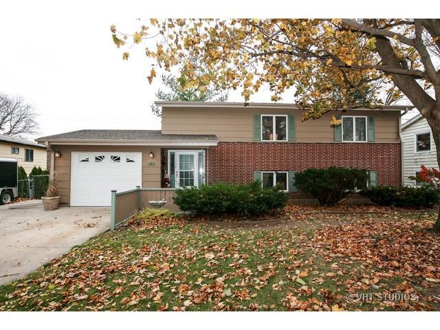 193 Marian Pkwy., Crystal Lake, IL 60014