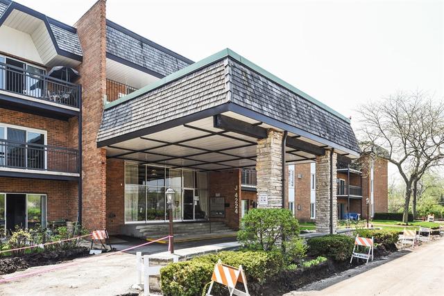 4224 Saratoga Ave. #J102, Downers Grove, IL 60515