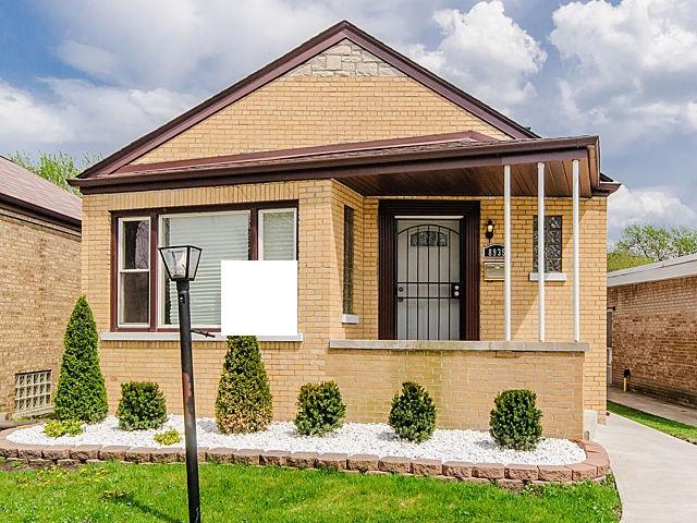 8935 S Bennett Ave., Chicago, IL 60619