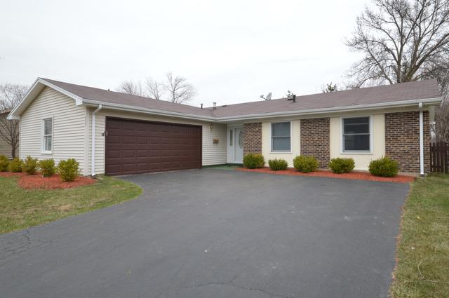 520 Ramblewood Ct., Lake Zurich, IL 60047